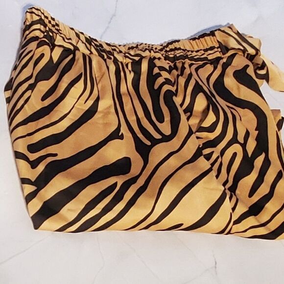 New York & Company Eva Mendes Women’s Pants XL Satin Animal Print Jogger - Picture 4 of 8